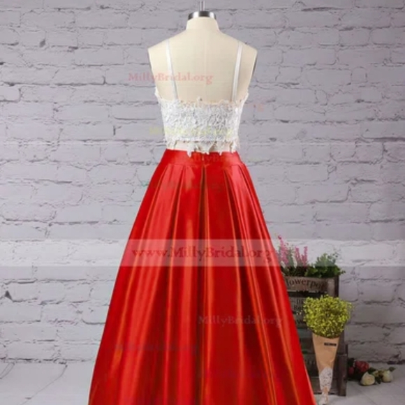 2 pc Red & White Formal/Prom Dress - Picture 2 of 3